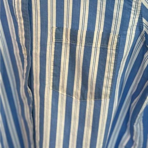 Women’s Old Navy Blue and White Striped Casual Shirt, Size Large - Picture 4 of 14